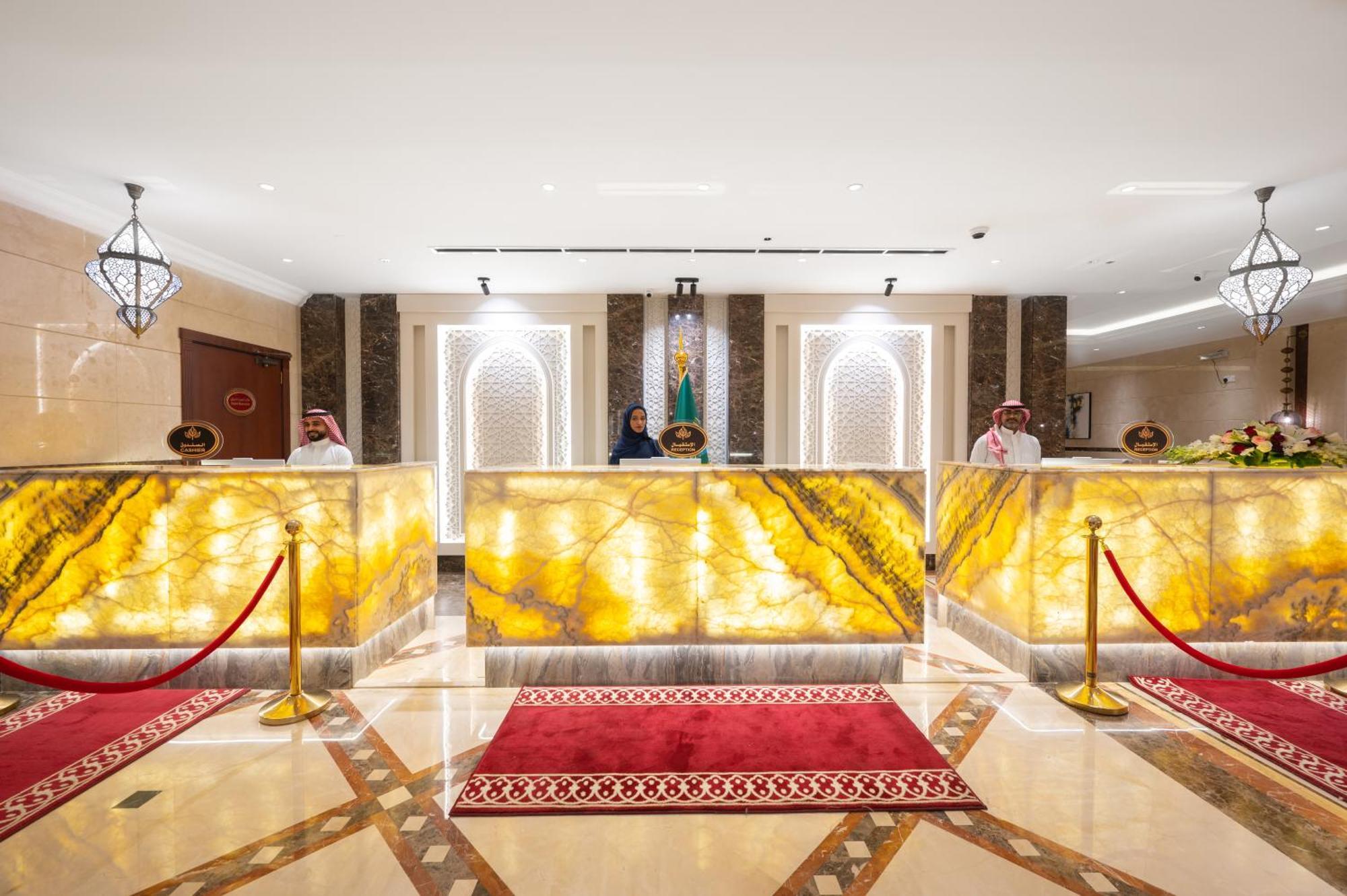 Shaza Regency Plaza Al Madinah Hotel Medina Exterior foto The hotel's lobby